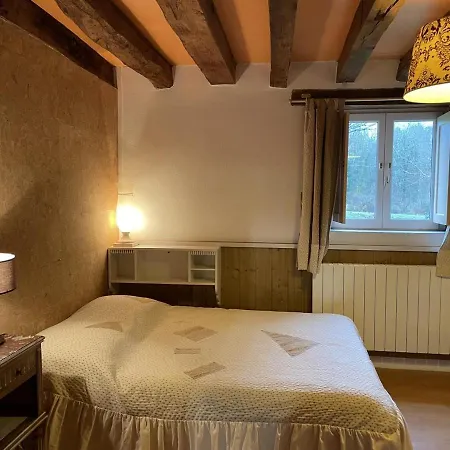 De Charme Au Coeur Du Bocage Bourbonnais, Avec Activites Variees Et Confort Familial - Fr-1-489-225 * Noyant-d'Allier